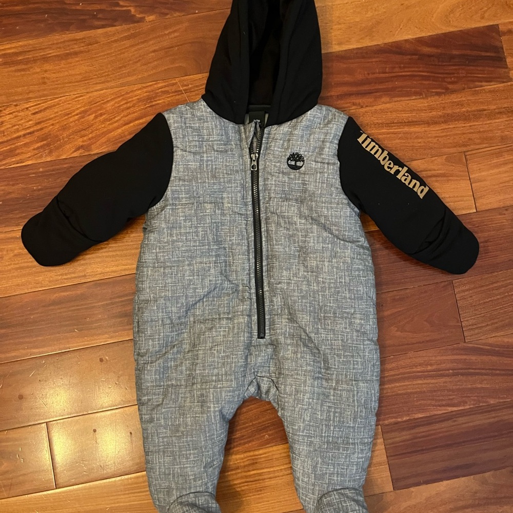 Timberland Infant Hooded Zip Up Jumpsuit in Gray and Black Sz 3/6 months